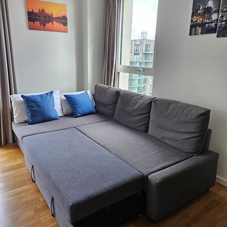 Lovely 2 Bedroom Flat With Balcony In Stratford London Exterior foto